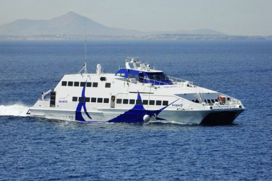 Πρόσκρουση του «Sea Jet 2» στο λιμάνι της Σίφνου