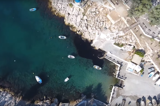 Εικόνες καταστροφής στον Σαρωνικό