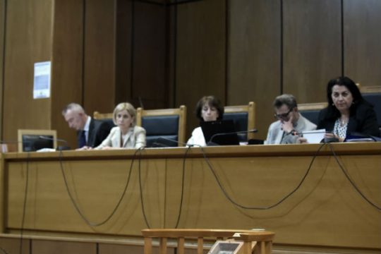 Το λάβαρο του Γ’ Ράιχ, οι αποφάσεις του Αρχηγού και οι επιθέσεις