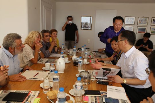 Ζωντανός ελληνοκινεζικός διάλογος