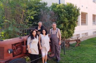 Κράτα με να σε κρατώ να σπάσουμε μαζί τον κοινωνικό αποκλεισμό