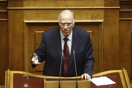 Εμμένει στα περί παραίτησης ο Β. Λεβέντης