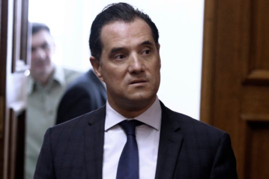 Μήνυση κατά του Άδωνι για ρατσιστική και συκοφαντική επίθεση