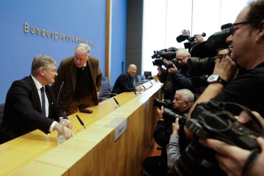 Προσωπικά φρονήματα δημοσιογράφων ζητάει το Afd