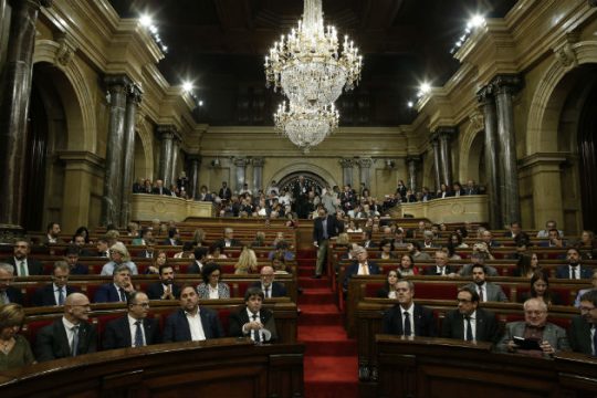 Φιάσκο στην καταλανική Βουλή