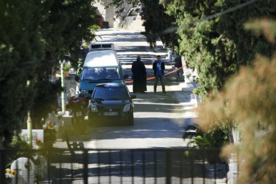 Πέρασε από τον τόπο του εγκλήματος ο πατέρας της 32χρονης