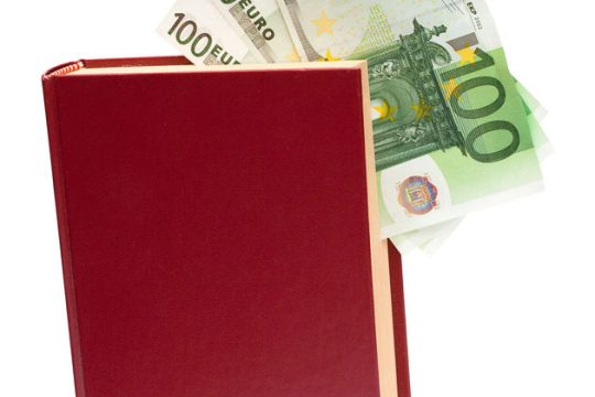 «Σφαγή» στους μισθούς των εκπαιδευτικών