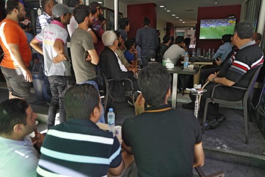 Παίζοντας μπάλα στη Μέση Ανατολή