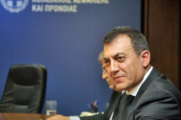 «Έρχονται τα νέα μέτρα του τέταρτου μνημονίου»