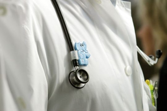 Η δημόσια υγεία… ενοχλεί