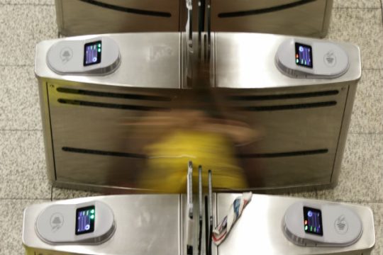 Ξεκινά η διαδικασία αποστολής ηλεκτρονικών καρτών ΜΜΜ στο σπίτι