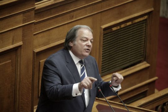«Όχι» Κατσίκη στο νομοσχέδιο για την ταυτότητα φύλου