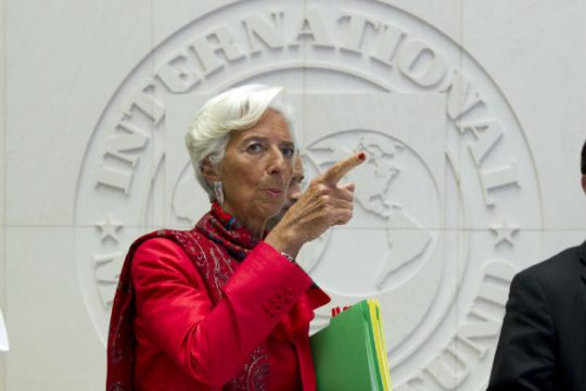 «Καμπανάκι» ΔΝΤ για ανάπτυξη και χρηματοπιστωτική σταθερότητα
