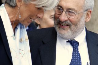 Καμπανάκι για «διατηρήσιμη ανάπτυξη» στην παγκόσμια οικονομία
