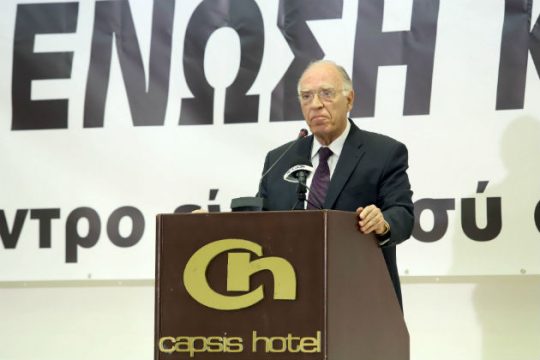 Παραμένει στα έδρανα του Κοινοβουλίου ο Β. Λεβέντης