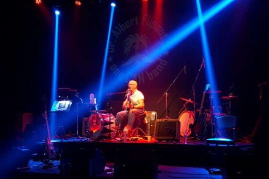 «Ο πυρήνας είναι πάντα τα blues, ο μανδύας είναι αυτός που αλλάζει»