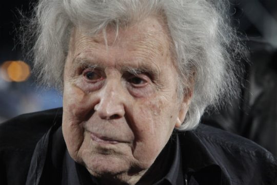 «Παραιτηθείτε για να σώσετε τη χώρα»
