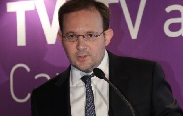 Ο «ανεξάρτητος» σύμβουλος της Αννας-Μισέλ