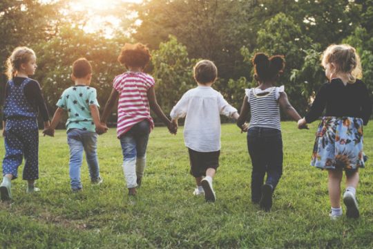 Πάνω από 100.000 παιδιά σε παιδικούς σταθμούς