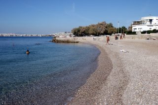 Παραδόθηκε στο κοινό η παραλία του Φλοίσβου