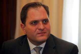 Ολοταχώς προς τα 100 δισ. ευρώ οδεύουν ληξιπρόθεσμα χρέη