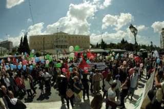 3,19 δισ. στους ΟΤΑ
