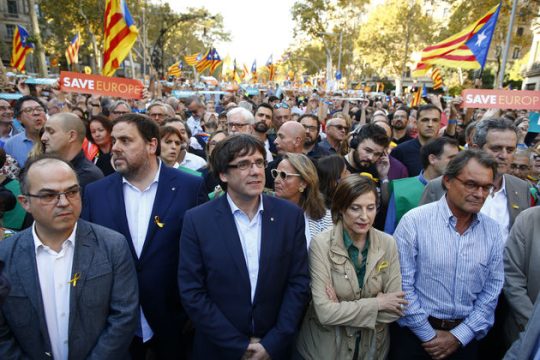 Αποφασίζομεν και διατάσσομεν για την Καταλονία
