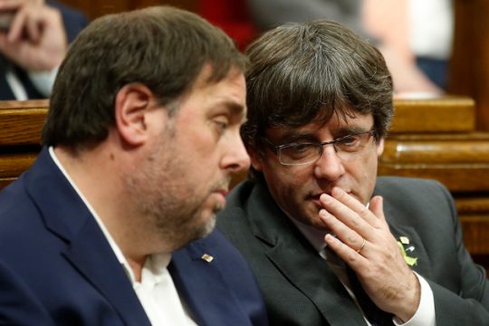 Παρακολουθήσεις, κοριοί και μάρτυρες στην Καταλονία