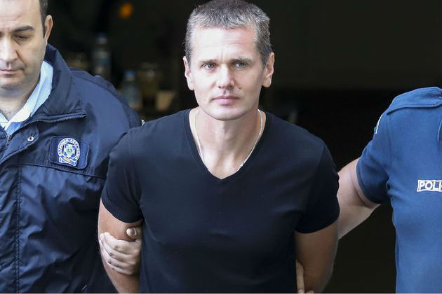 Τον εκδίδουν… και στη Ρωσία!