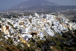 Διυπουργική για… άστεγους αναπληρωτές