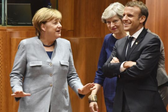 Διέξοδο για το Brexit αναζητούν οι 27