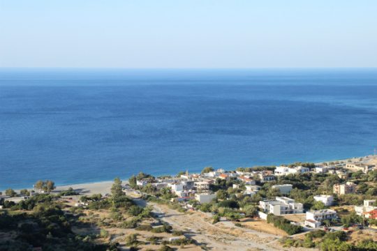Παραχωρούν τις περιουσίες τους για τον βιολογικό στη Σούγια