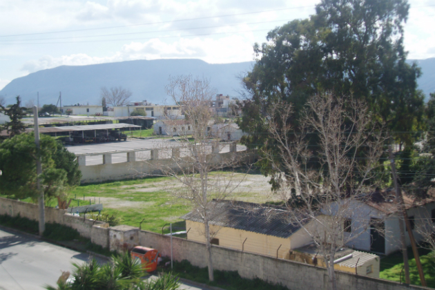 «Άμεση παραχώρηση στους πολίτες του στρατοπέδου Μαρκοπούλου»