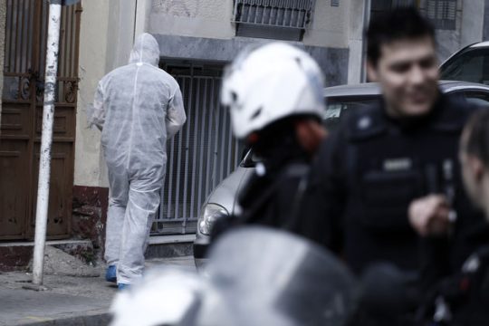 Η πραγματική και οι οκτώ πλαστές ταυτότητες που βρήκαν οι Αρχές