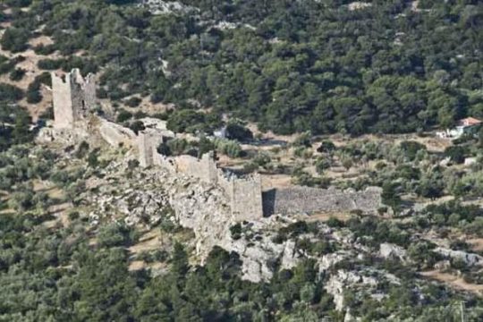 Ξανά στο ύψος του το Μεσοπύργιο στο Φρούριο των Αιγοσθένων