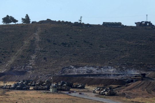 Γύρω γύρω όλοι και… στη μέση οι Κούρδοι