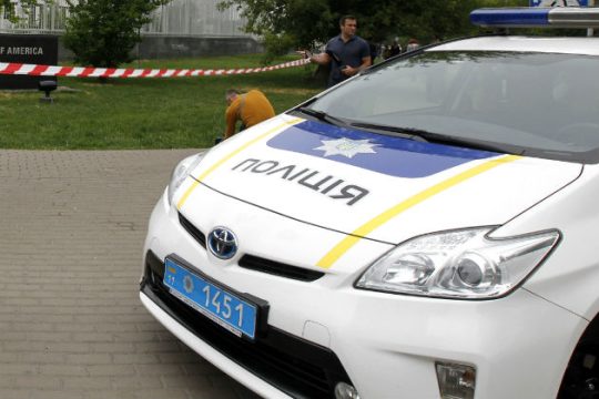 Όχημα σκότωσε και τραυμάτισε πεζούς στην Ουκρανία