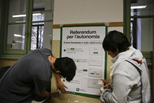 «Ναι» στην αυτονομία από Βένετο και Λομβαρδία