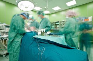Κάτι τρέχει στην Καρδιοχειρουργική Κλινική του 401