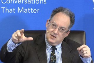«Μάλλον απίθανο να δεχτούν οι Γερμανοί αναδιάρθρωση του ελληνικού χρέους»