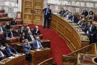 «Η ανομία συχνάζει στην ίδια την αυλή σας»
