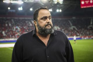 Θεαματική έξοδος με… στροφή 180°