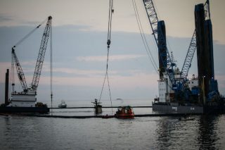 Συνεχίζεται ομαλά η ανέλκυση του «Αγία Ζώνη ΙΙ»