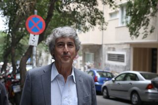 «Μεγάλωσα με το σύνδρομο του μετανάστη»