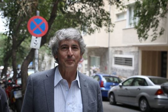 «Μεγάλωσα με το σύνδρομο του μετανάστη»