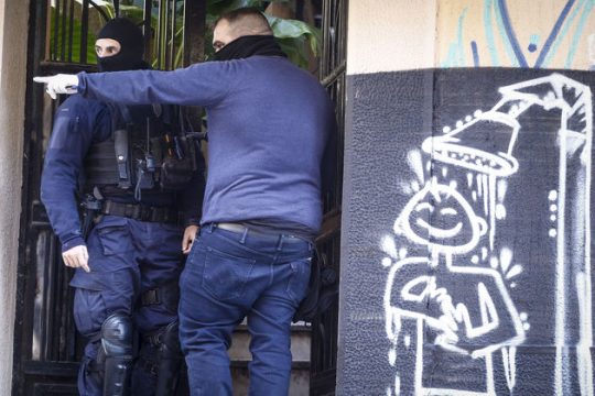 Εκκένωση κατάληψης με… μικρό στρατό
