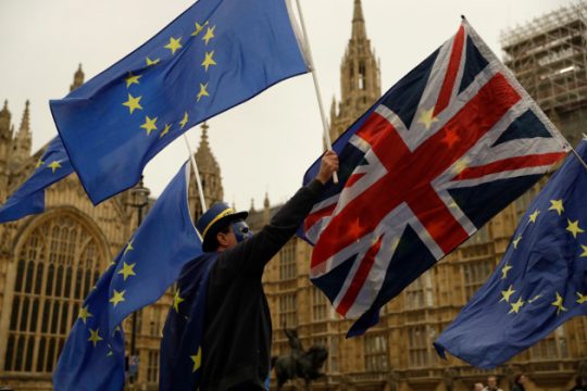 Τα βρήκαν για τη «λυπητερή» του Brexit