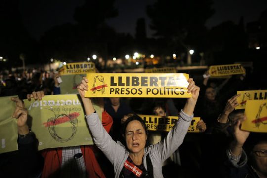 Της φυλακής τα σίδερα…