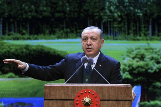 Εισαγγελική έρευνα για τις καταγγελίες κατά συγγενών του Ερντογάν