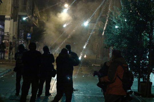 Τελικά η παρακμή αποτελειώνει το έργο που ξεκίνησε η καταστολή…